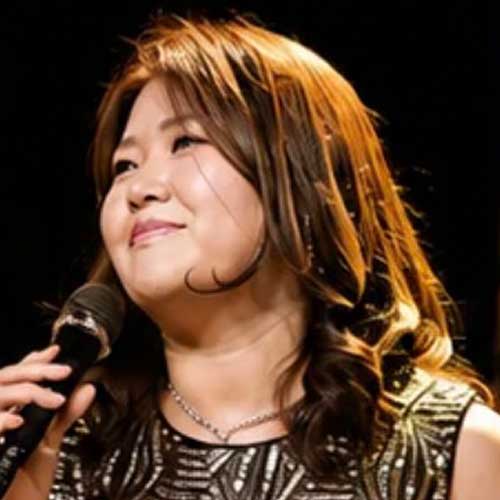 Vocal: Mina